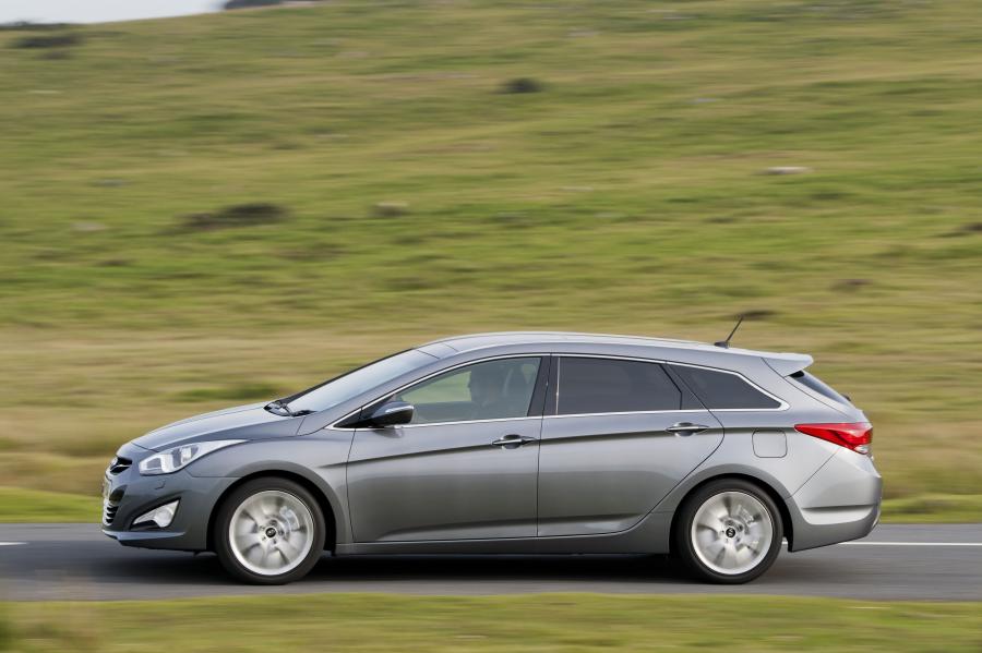 Hyundai i40 Station Wagon CRDi 2011 года  (UK) (фото 34 из 146)